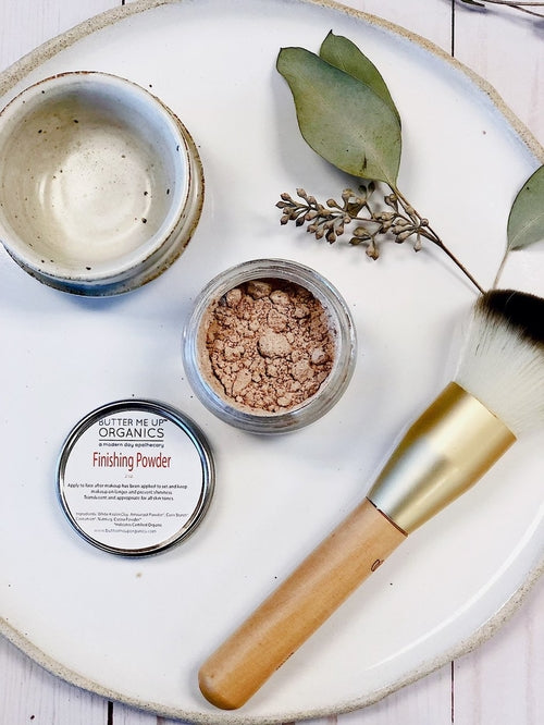 🌿 Elegant & Natural Style:  Organic Translucent Finishing Powder – All-Natural, Shine-Free Glow